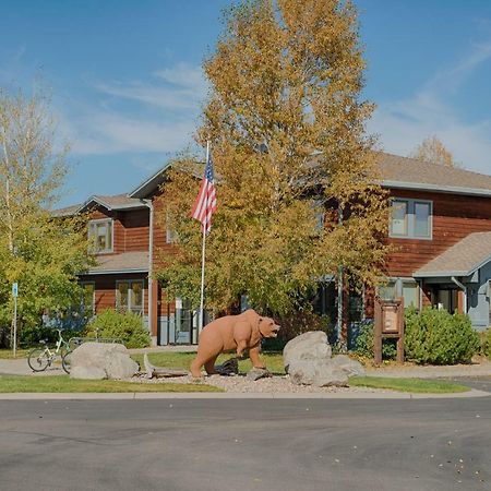 Yellowstone Grizzly Rv Park And Cabins Villa West Yellowstone Eksteriør billede