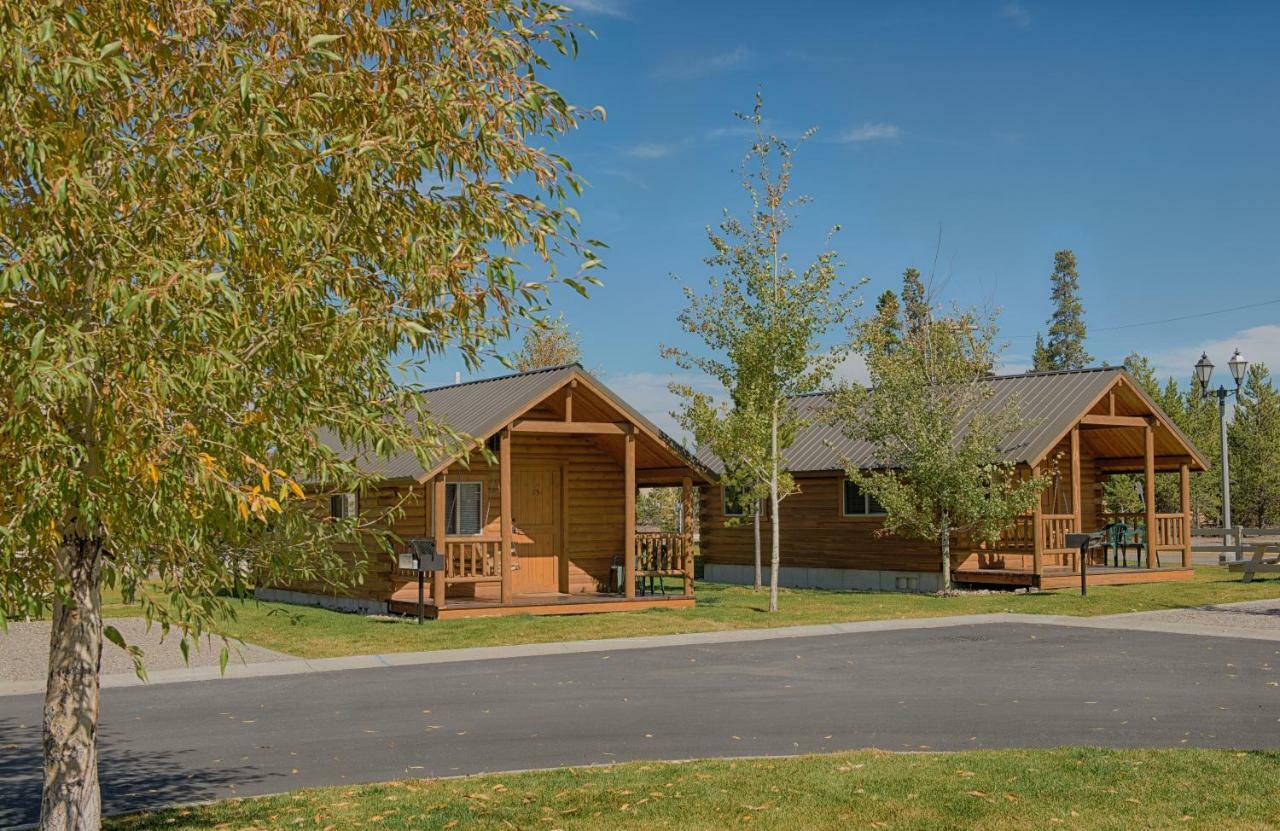 Yellowstone Grizzly Rv Park And Cabins Villa West Yellowstone Eksteriør billede