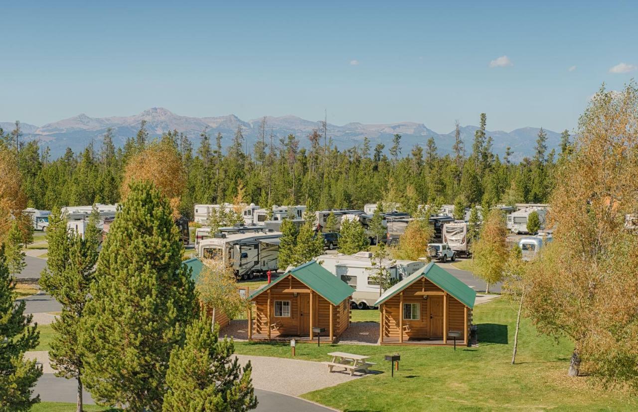 Yellowstone Grizzly Rv Park And Cabins Villa West Yellowstone Eksteriør billede